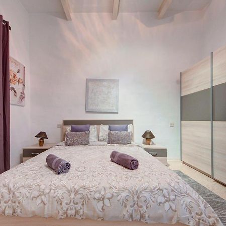 Valletta 2 Bedroom Sleeps 6 Apartment Walking Distance To Centre And The Sea Екстер'єр фото