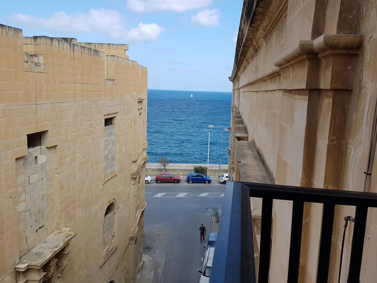 Valletta 2 Bedroom Sleeps 6 Apartment Walking Distance To Centre And The Sea Екстер'єр фото